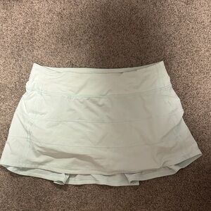 Lululemon pace rival skirt